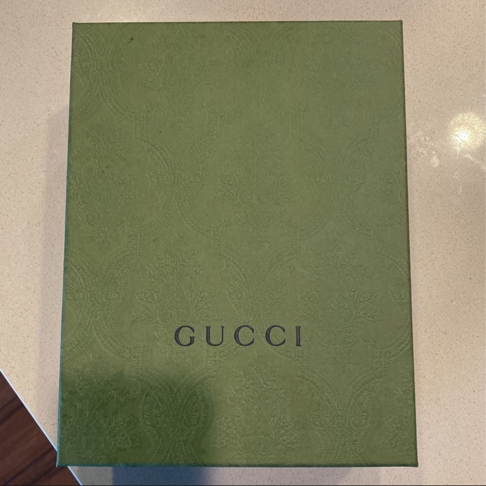 Gucci Crossbody Purse 100% authentic - Picture 3 of 5